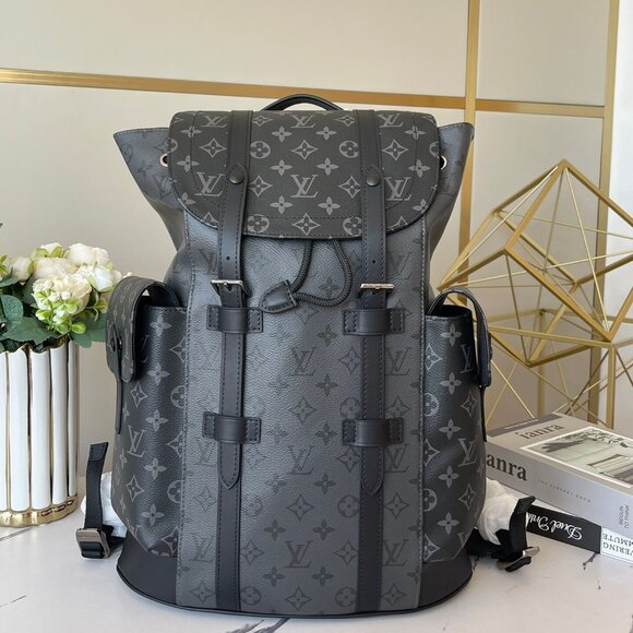 Louis Vuitton Christopher MM Backpack - Picture 1 of 9